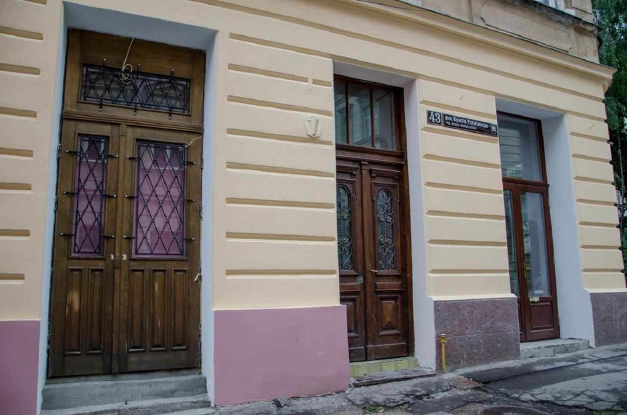 Green Apartment Львів Екстер'єр фото