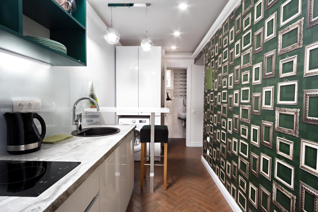 Green Apartment Львів Екстер'єр фото